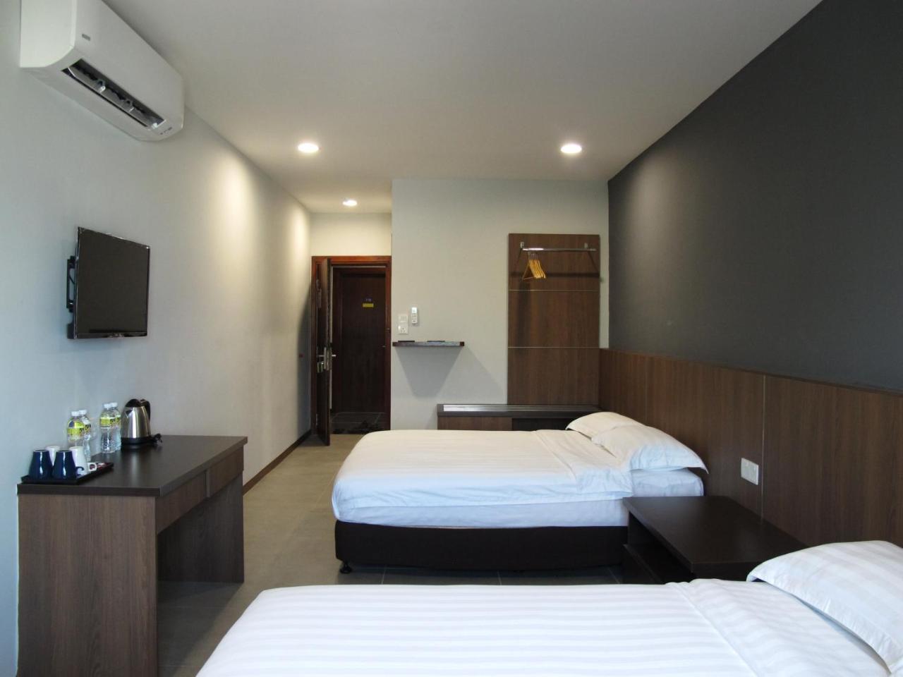 Hotel Sukaramai Kampung Gurun Ngoại thất bức ảnh