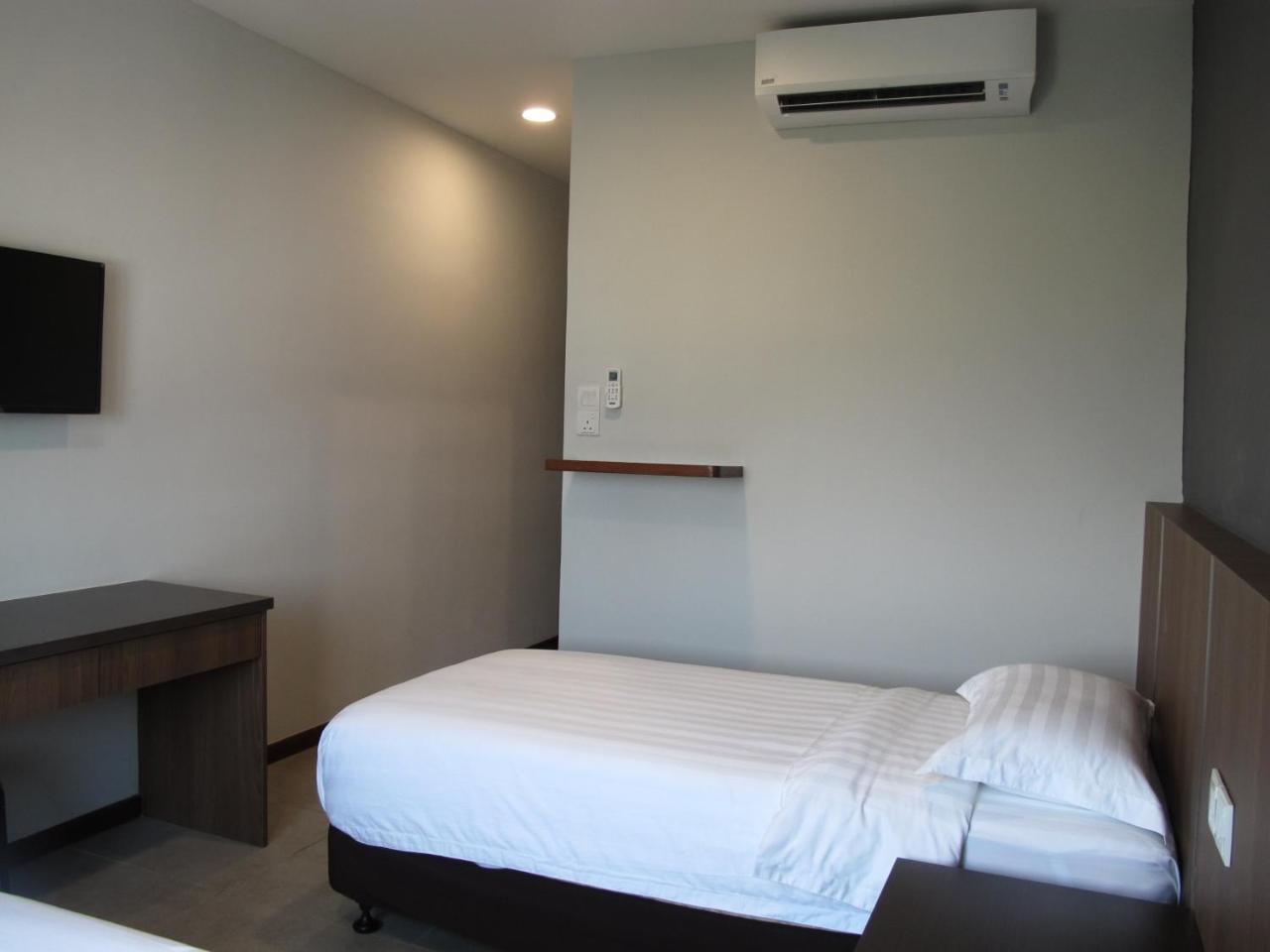 Hotel Sukaramai Kampung Gurun Ngoại thất bức ảnh