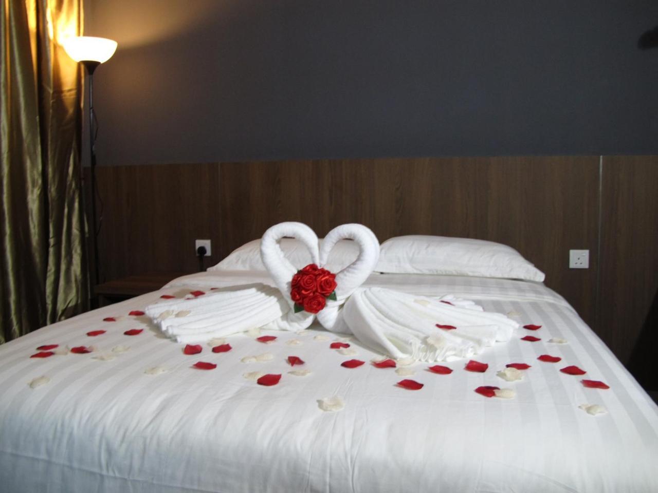 Hotel Sukaramai Kampung Gurun Ngoại thất bức ảnh